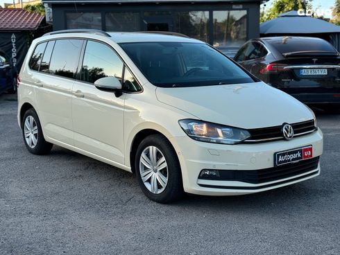 Volkswagen Touran 2018 бежевый - фото 5