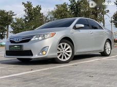 Продаж вживаних Toyota Camry в Києві - купити на Автобазарі