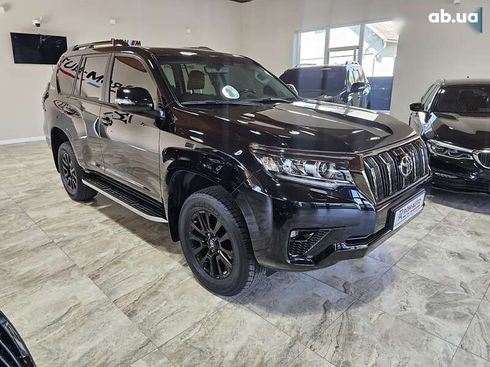 Toyota Land Cruiser Prado 2021 - фото 12