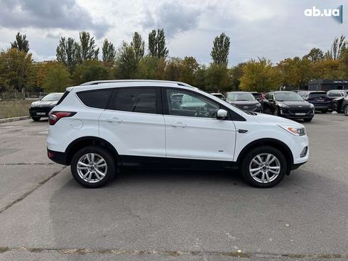 Ford Kuga 2016 - фото 4