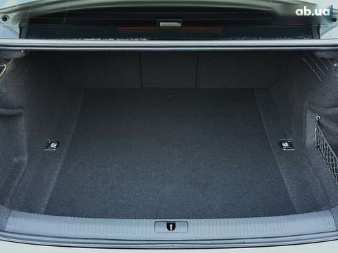 Audi A4 2020 - фото 26