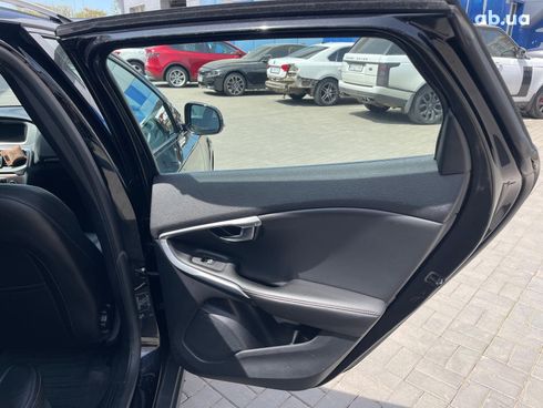 Volvo V40 2019 черный - фото 22