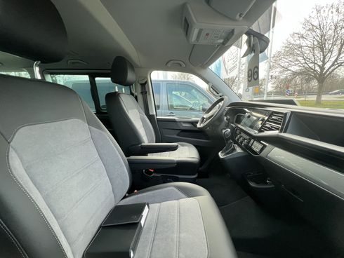 Volkswagen Multivan 2022 - фото 19