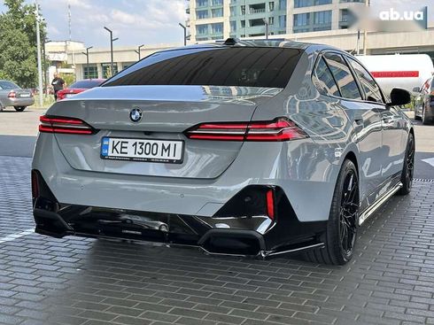 BMW 5 серия 2024 - фото 11