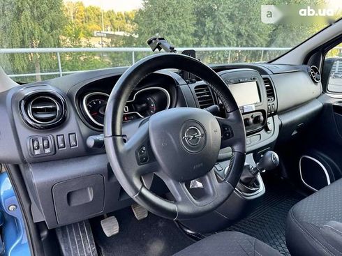 Opel Vivaro 2017 - фото 17