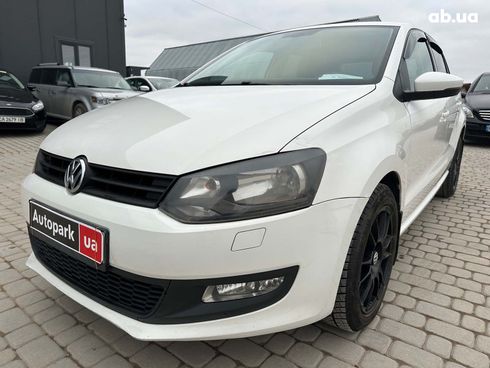 Volkswagen Polo 2012 белый - фото 9