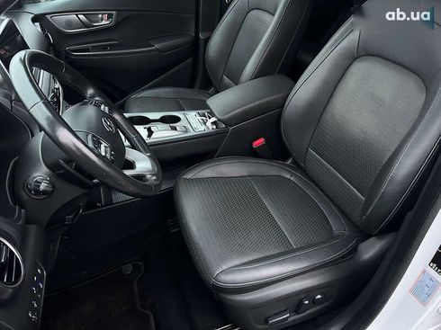 Hyundai Kona Electric 2021 - фото 30