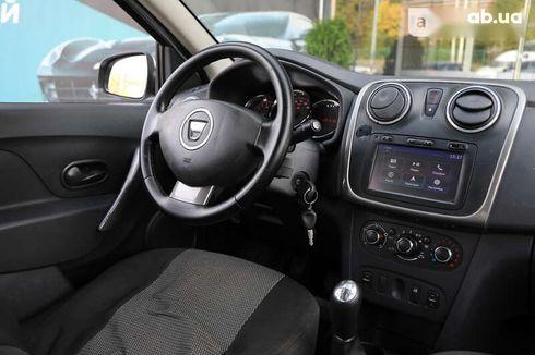 Dacia Sandero 2016 - фото 9