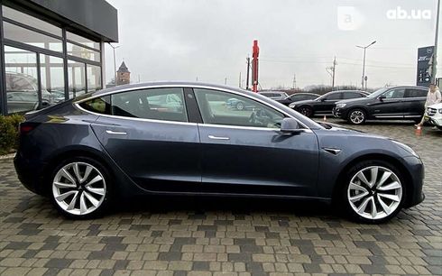 Tesla Model 3 2019 - фото 8