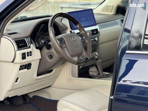 Lexus GX 2019 - фото 21