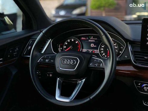 Audi Q5 2021 - фото 13