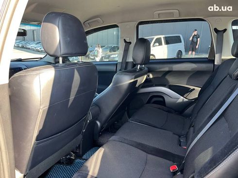 Mitsubishi Outlander 2010 коричневый - фото 20