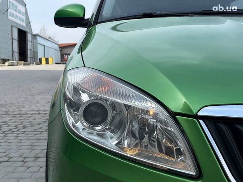 Skoda Fabia 2013 зеленый - фото 20