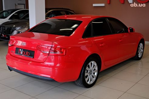 Audi A4 2014 красный - фото 5