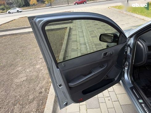 Skoda Fabia 2005 - фото 30