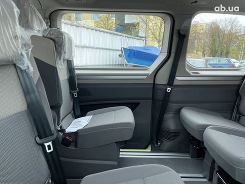 Volkswagen Multivan 2023 - фото 12