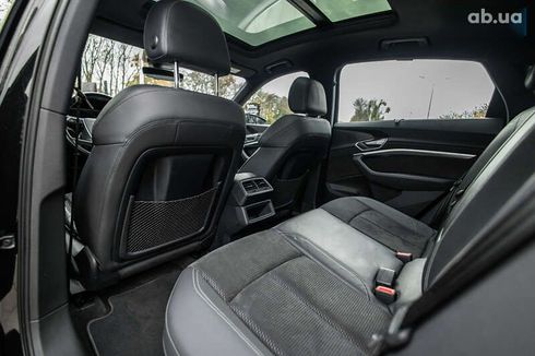 Audi E-Tron 2021 - фото 22