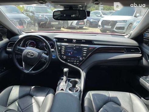 Toyota Camry 2019 - фото 12