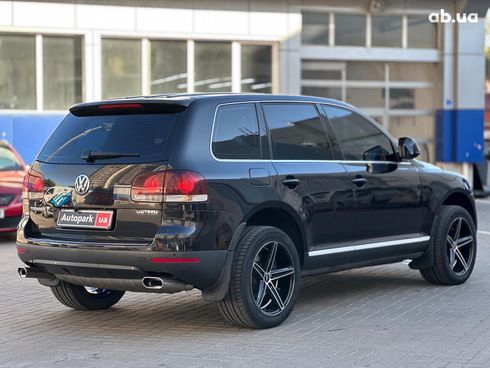 Volkswagen Touareg 2008 черный - фото 4