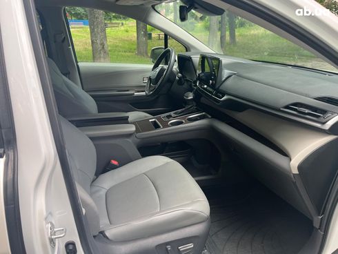 Toyota Sienna 2023 белый - фото 131
