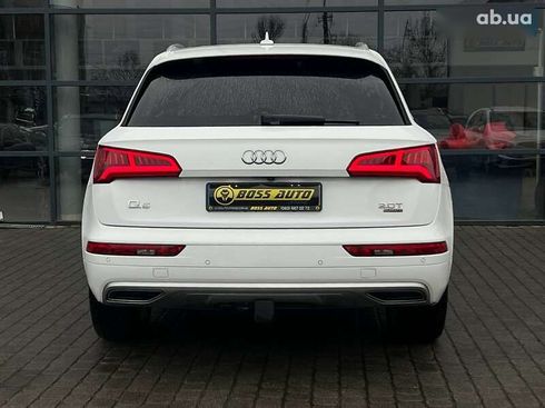 Audi Q5 2017 - фото 6