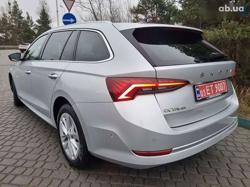 Skoda Octavia 2021 - фото 18