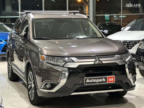 Mitsubishi Outlander 2015 серый - фото 3