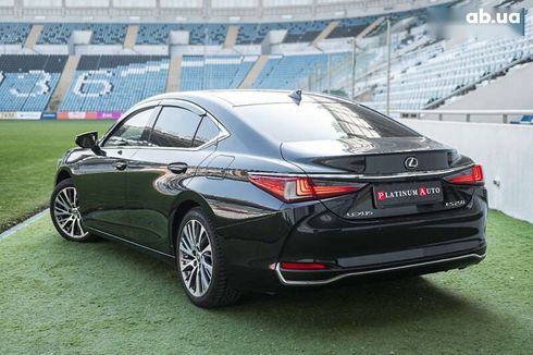 Lexus ES 2020 - фото 12