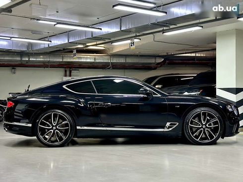 Bentley Continental GT 2020 - фото 12