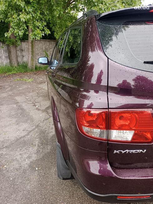 SsangYong Kyron 2010 вишневый - фото 18