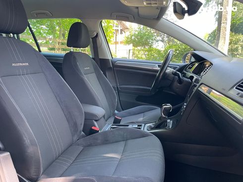 Volkswagen Golf 2017 белый - фото 28