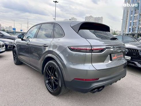 Porsche Cayenne 2019 - фото 30