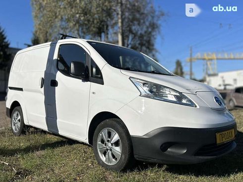 Nissan e-NV200 2018 - фото 8