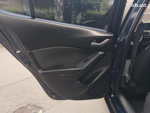 Mazda 3 2015 синий - фото 17