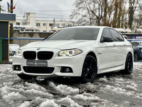 BMW 5 серия 2014 белый - фото 3