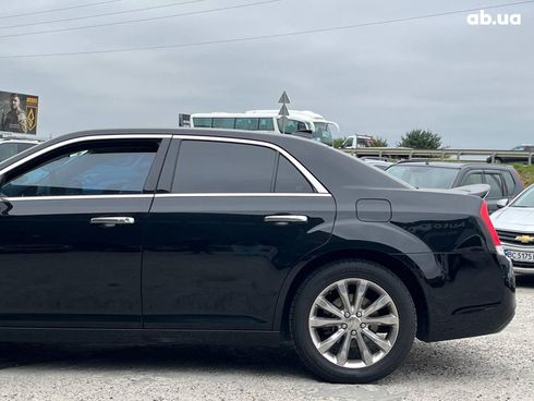 Chrysler 300 2018 черный - фото 38