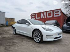 Продаж вживаних Tesla Model 3 - купити на Автобазарі