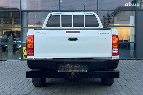 Toyota Hilux 2011 - фото 6
