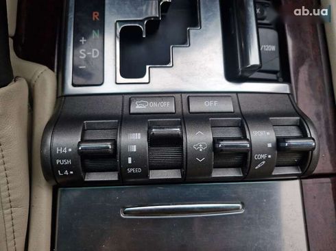 Lexus LX 2008 - фото 27