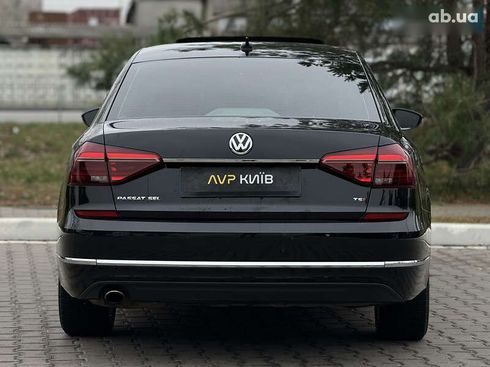 Volkswagen Passat 2017 - фото 17