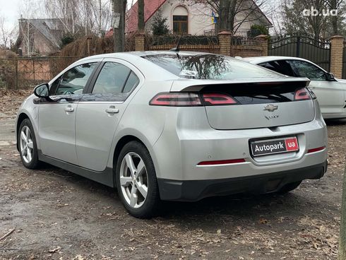 Chevrolet Volt 2014 серый - фото 9