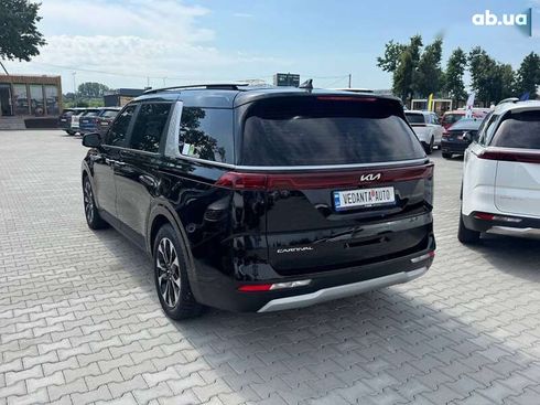 Kia Carnival 2021 - фото 7