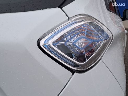 Renault Zoe 2019 белый - фото 16