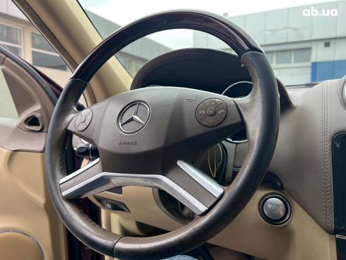 Mercedes-Benz GL-Класс 2010 красный - фото 46