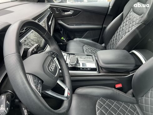 Audi SQ8 2021 - фото 28