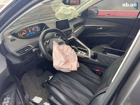 Peugeot 5008 2018 - фото 16