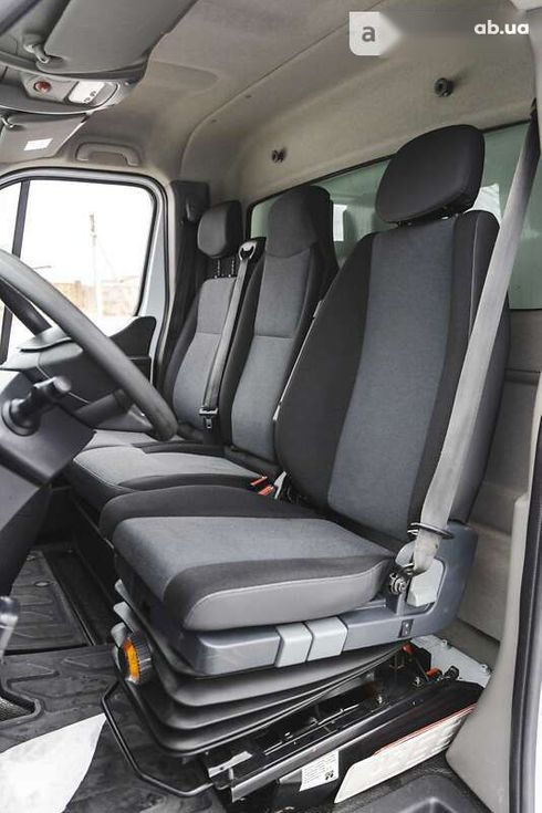 Renault Master 2018 - фото 27