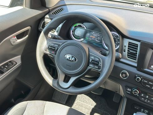 Kia Niro 2018 черный - фото 39