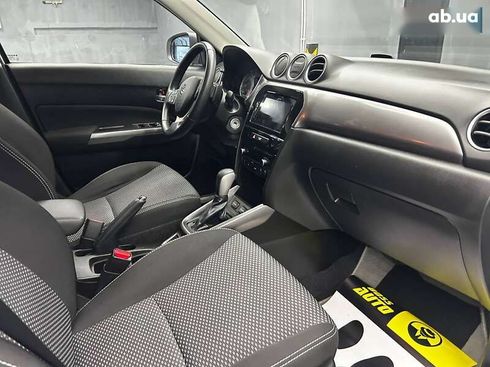 Suzuki Vitara 2020 - фото 14