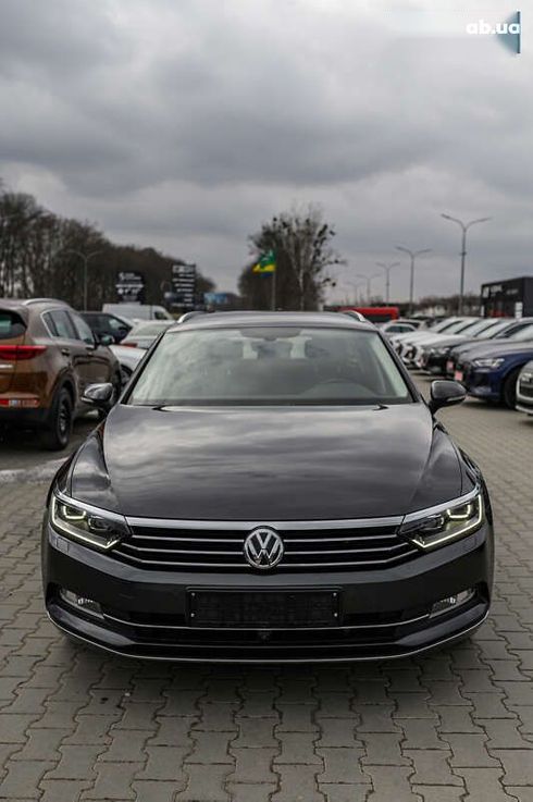 Volkswagen Passat 2019 - фото 16